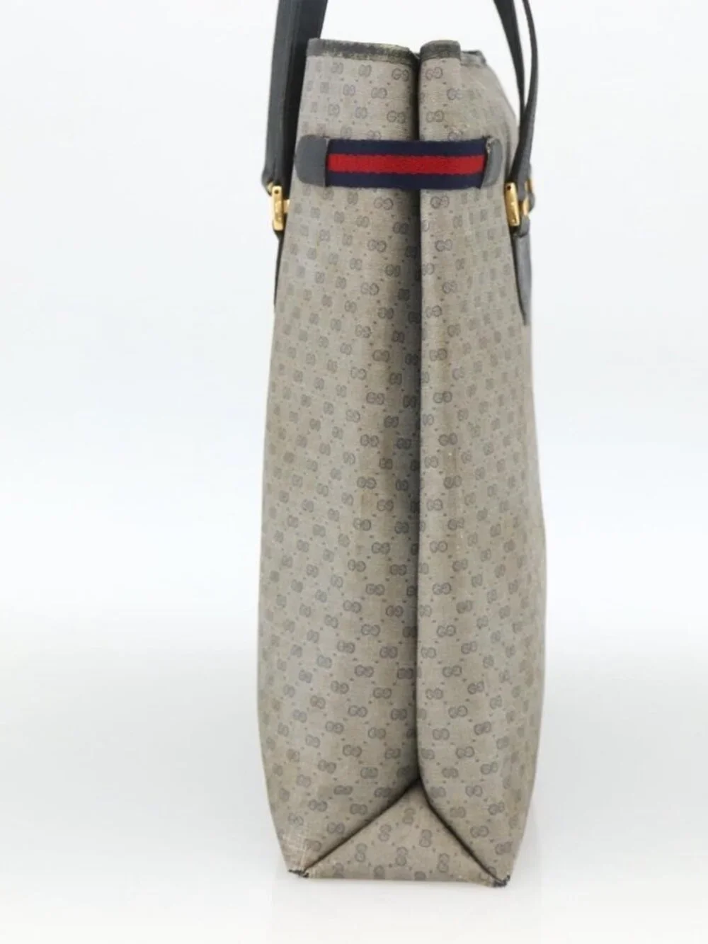 Gucci brand	gucci color	navy
